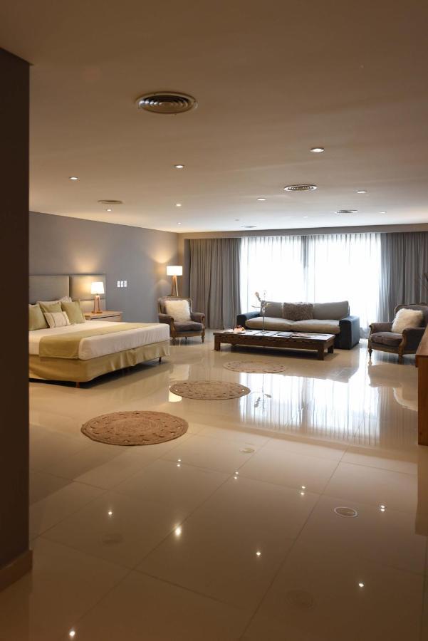 Howard Johnson Resort & Convention Center Ezeiza Exterior foto