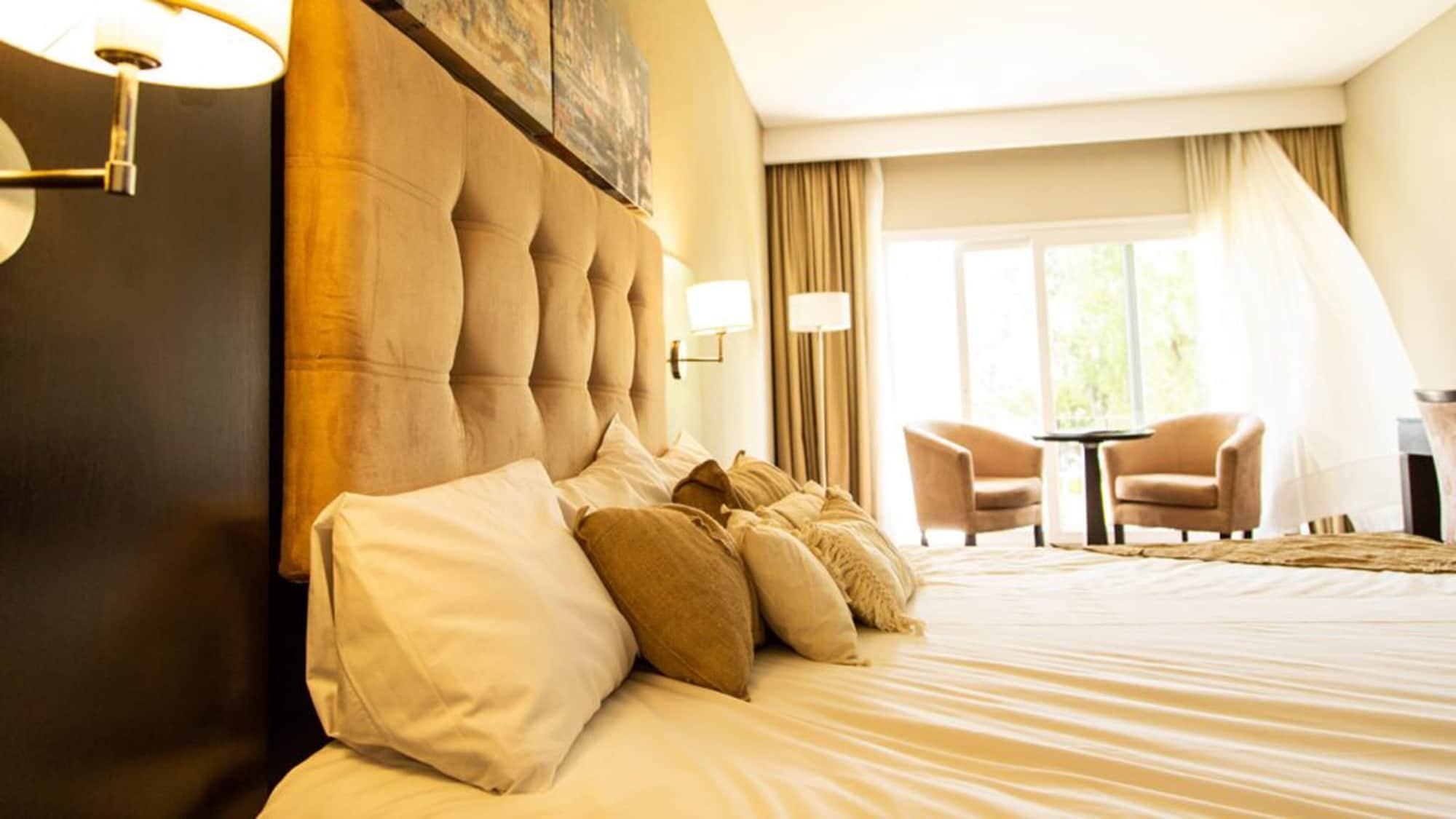 Howard Johnson Resort & Convention Center Ezeiza Exterior foto